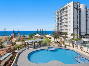 Mooloolaba International 101